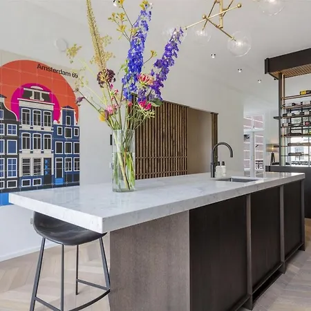 Blue Royal Panoramic Canal Views Apartamento